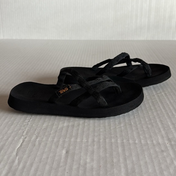 Teva Olowahu Black Flip Flops - Picture 7 of 11